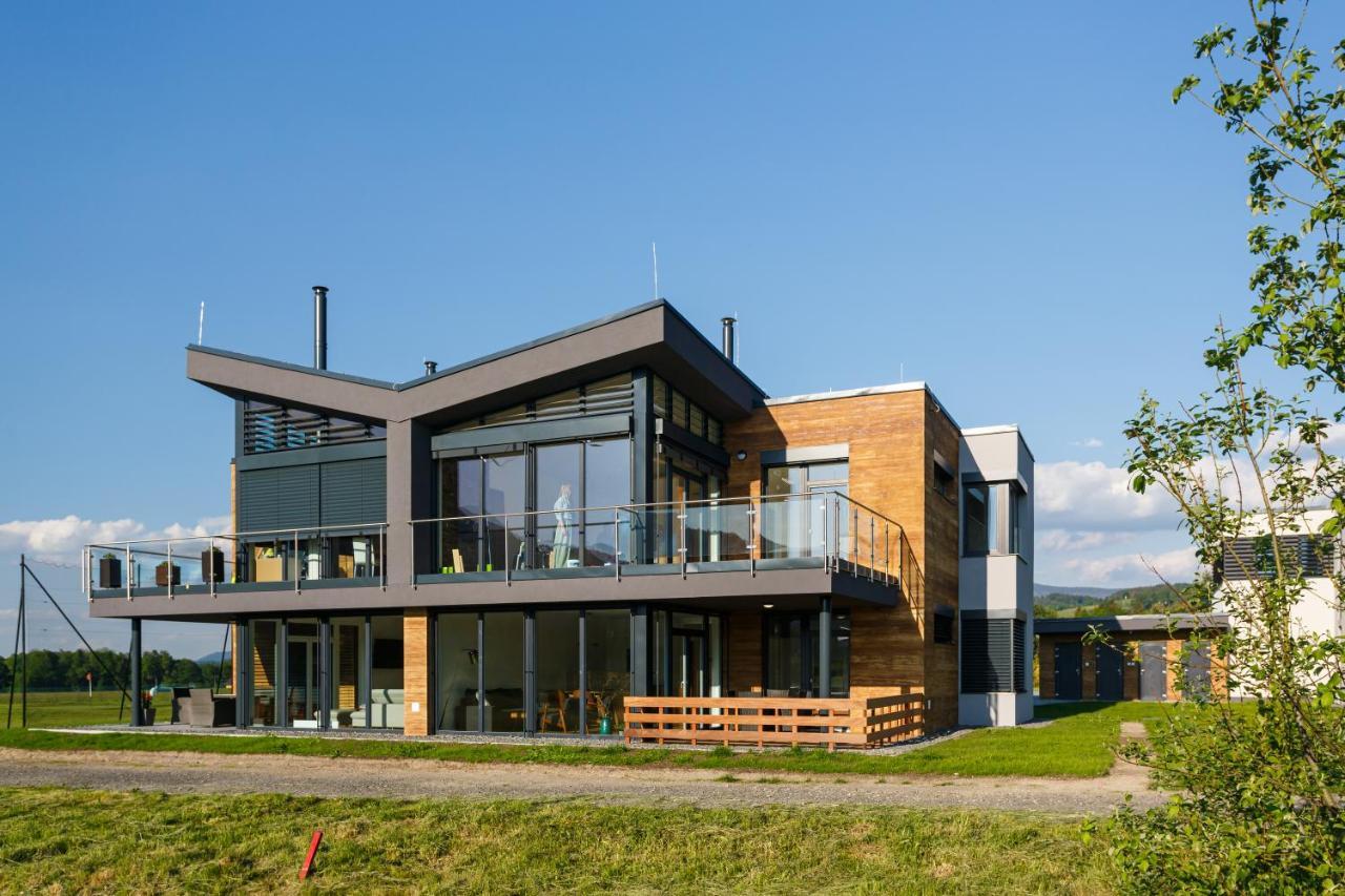 Apartman Na Golfu Celadna Exterior photo